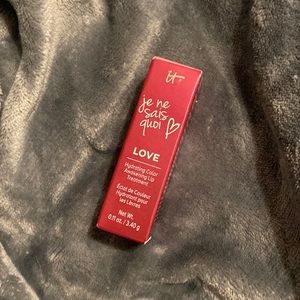 It cosmetics lipstick